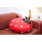 Aesthetic Strawberry Design Cat Cave